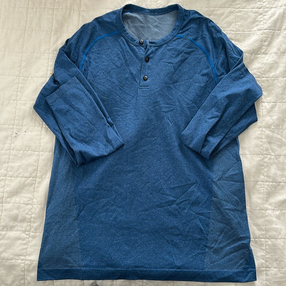 Lululemon men’s long sleeve top